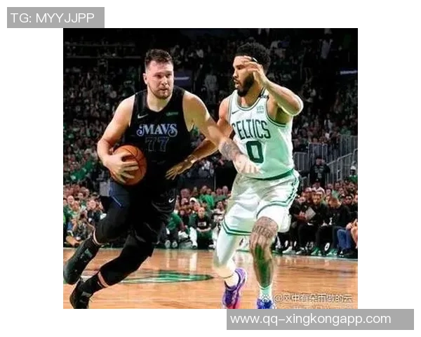 杰伦布朗引领绿军逆袭表现超东契奇应当入选一阵 杰伦布朗引领绿军逆袭表现超东契奇应当入选一阵